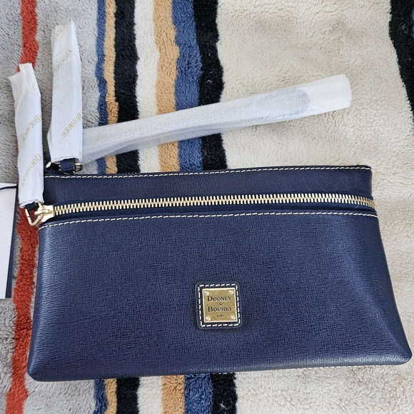 NWT Dooney & Bourke Marine Blue Saffiano Leather Wristlet/Wallet Great Gift! - Picture 3 of 15